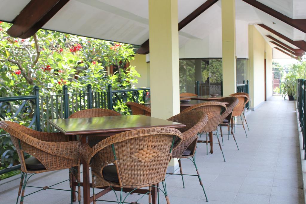 Hotel Winotosastro Garden Jogjacarta Exterior foto